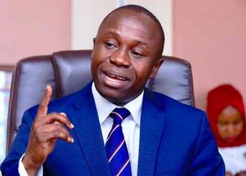 Ugandalı bakan: Ali Koç’a yalvardım ancak beni dinlemedi