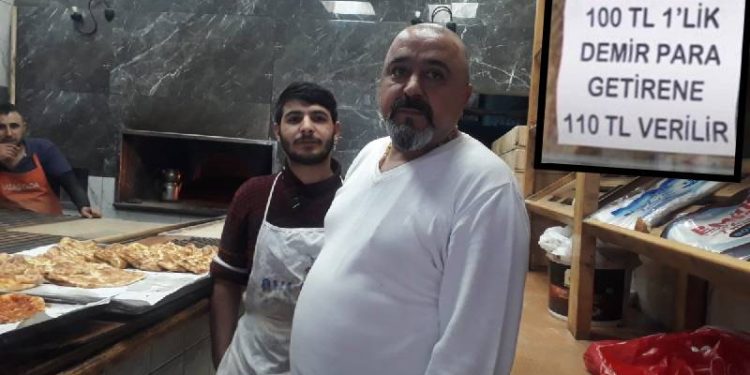Fırın camındaki ilan: 100 TL bozuk para getirene 110 TL